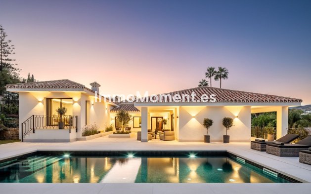 Resale - Villa - Marbella - Nueva Andalucía