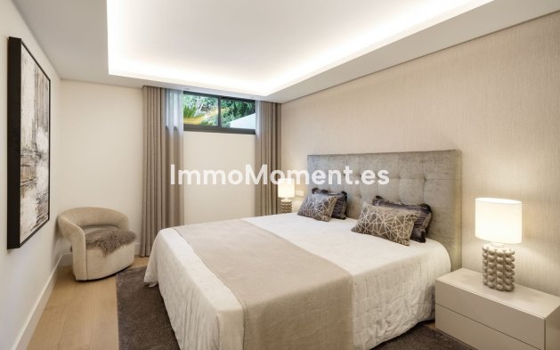 Resale - Villa - Marbella - Nueva Andalucía