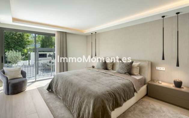 Resale - Villa - Marbella - Nueva Andalucía