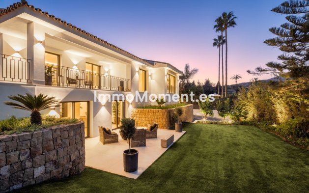 Resale - Villa - Marbella - Nueva Andalucía