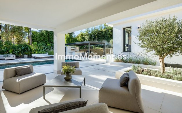 Resale - Villa - Marbella - Nueva Andalucía