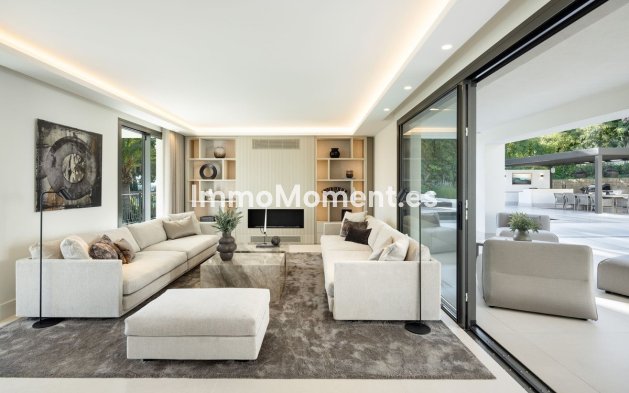 Resale - Villa - Marbella - Nueva Andalucía