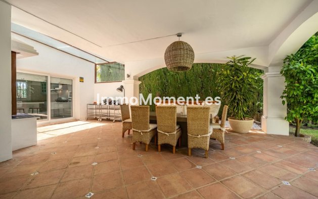 Wiederverkauf - Villa - Marbella - Nueva Andalucía
