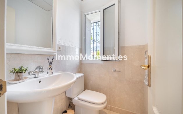 Wiederverkauf - Villa - Marbella - Nueva Andalucía