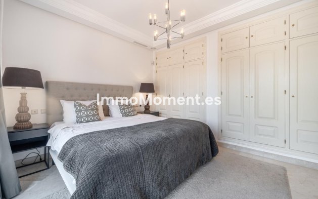 Wiederverkauf - Villa - Marbella - Nueva Andalucía