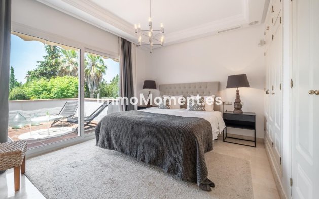 Wiederverkauf - Villa - Marbella - Nueva Andalucía