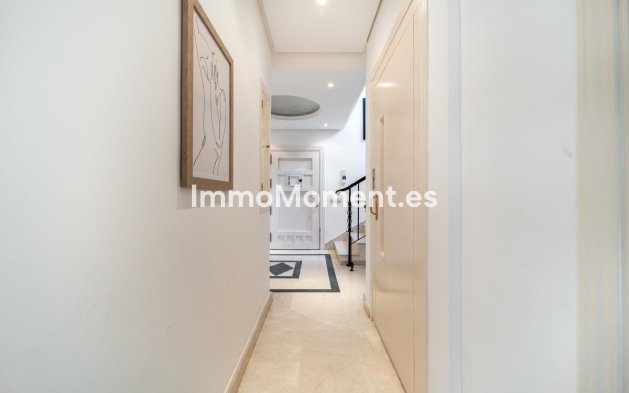 Wiederverkauf - Villa - Marbella - Nueva Andalucía