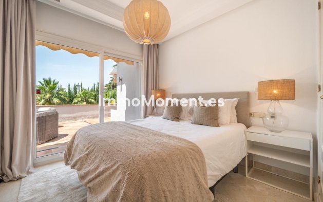 Wiederverkauf - Villa - Marbella - Nueva Andalucía