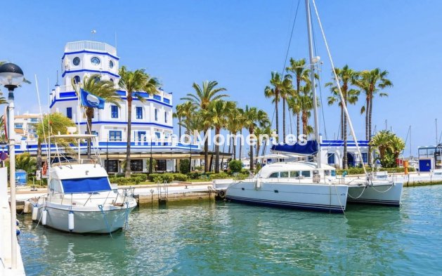Wiederverkauf - Wohnung - Estepona  - Estepona Centro