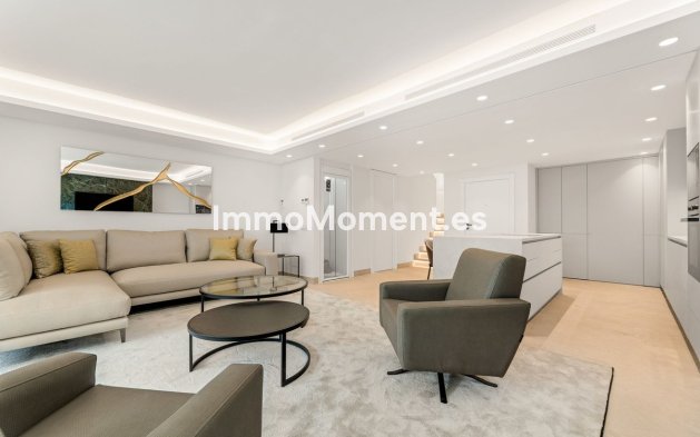 Revente - Maison mitoyenne - Estepona  - New Golden Mile