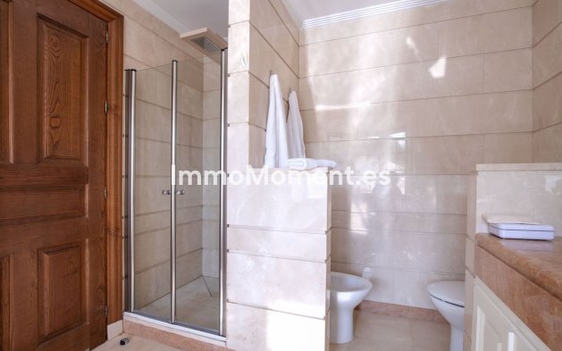 Wiederverkauf - Villa - Benahavís - Los Arqueros