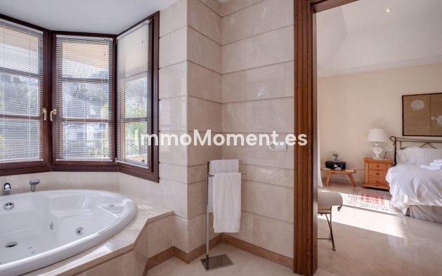 Wiederverkauf - Villa - Benahavís - Los Arqueros