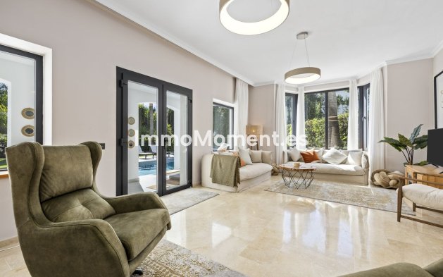 Wiederverkauf - Freistehende Villa - Estepona  - New Golden Mile