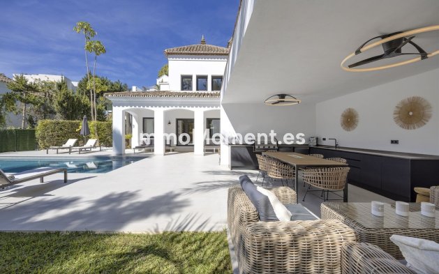 Wiederverkauf - Freistehende Villa - Estepona  - New Golden Mile