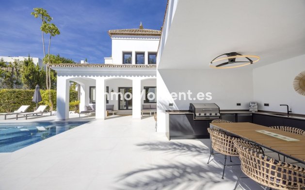 Wiederverkauf - Freistehende Villa - Estepona  - New Golden Mile
