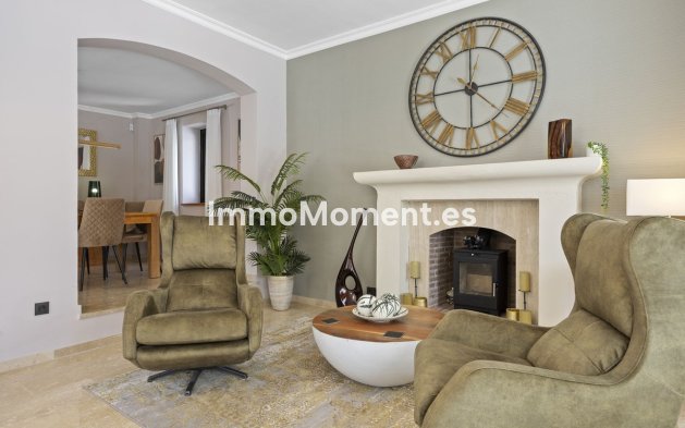 Wiederverkauf - Freistehende Villa - Estepona  - New Golden Mile