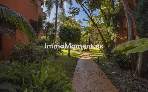 Wiederverkauf - Wohnung - Marbella - El Rosario