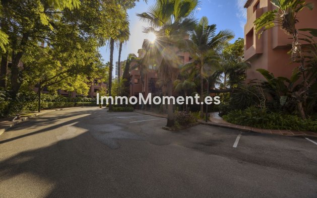 Wiederverkauf - Wohnung - Marbella - El Rosario