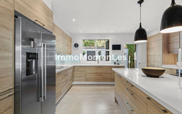 Wiederverkauf - Villa - Marbella - The Golden Mile