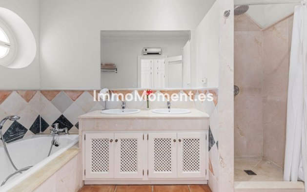 Wiederverkauf - Villa - Marbella - The Golden Mile