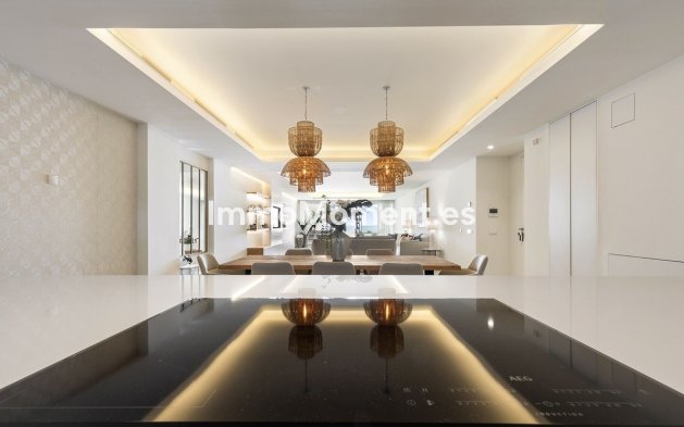 Wiederverkauf - Wohnung - Estepona  - Estepona Centro