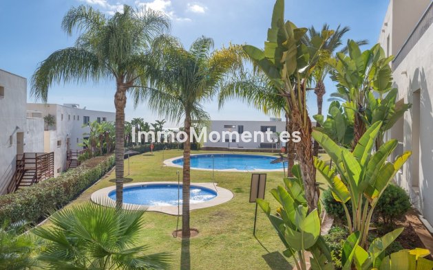 Resale - Apartment - Marbella - Altos de los Monteros