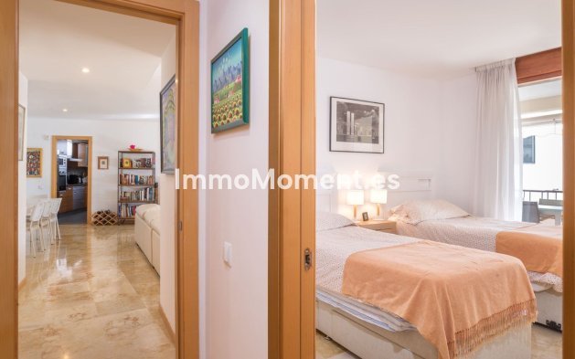 Resale - Apartment - Marbella - Altos de los Monteros