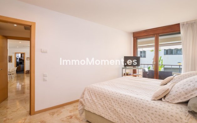 Resale - Apartment - Marbella - Altos de los Monteros