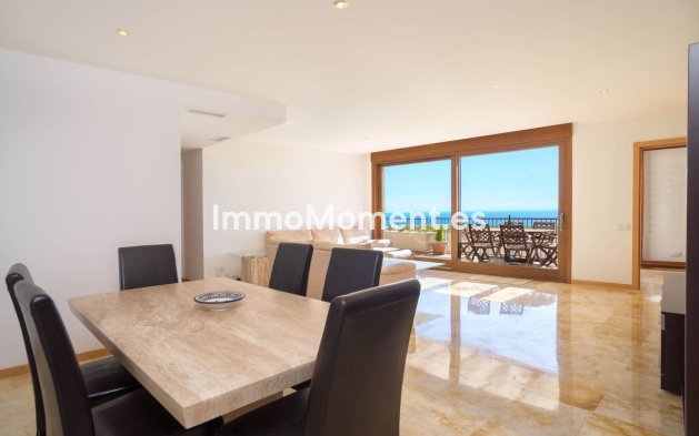 Resale - Apartment - Marbella - Altos de los Monteros