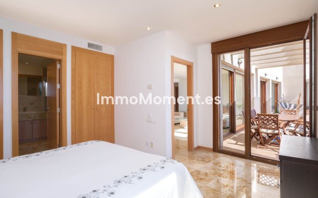 Resale - Apartment - Marbella - Altos de los Monteros