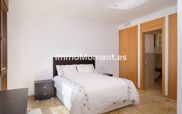 Resale - Apartment - Marbella - Altos de los Monteros