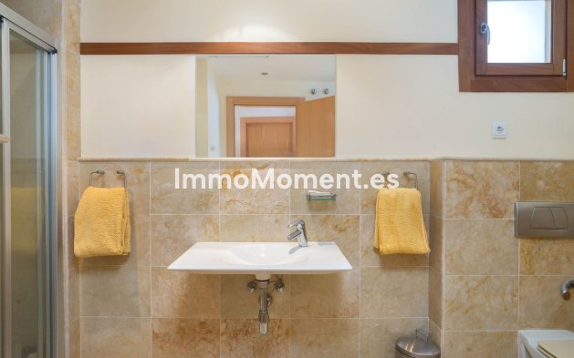 Resale - Apartment - Marbella - Altos de los Monteros