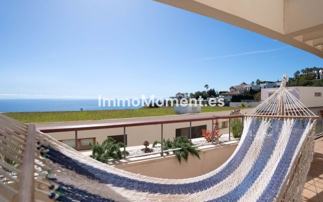 Resale - Apartment - Marbella - Altos de los Monteros