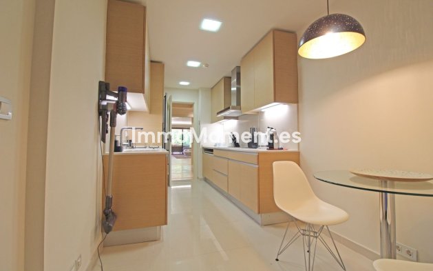 Wiederverkauf - Wohnung - Marbella - Guadalmina Baja