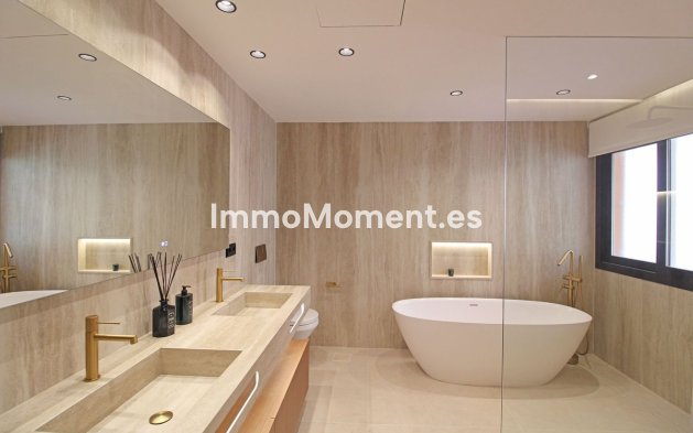 Wiederverkauf - Wohnung - Marbella - Nueva Andalucía