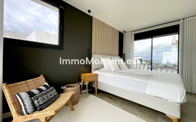 Wiederverkauf - Villa - Marbella - Cabopino