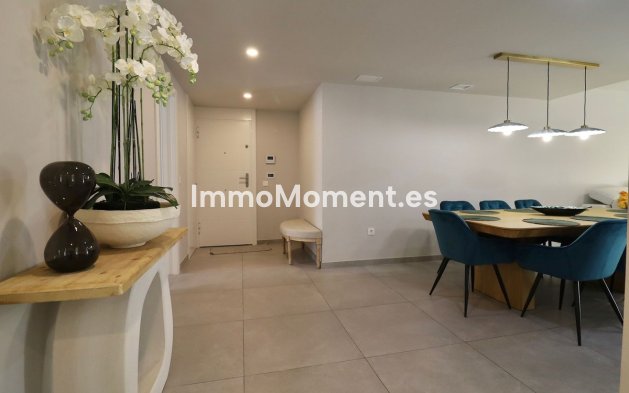 Resale - Apartment - Marbella - Elviria
