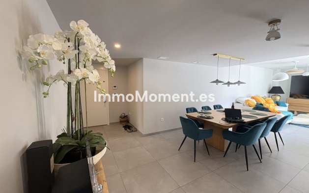 Resale - Apartment - Marbella - Elviria