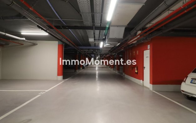 Resale - Apartment - Marbella - Elviria