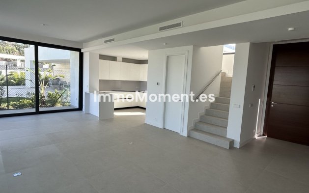 Resale - Villa - Marbella - Río Real