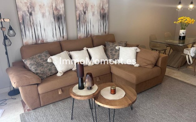 Resale - Apartment - Benahavís - Benahavís Centro