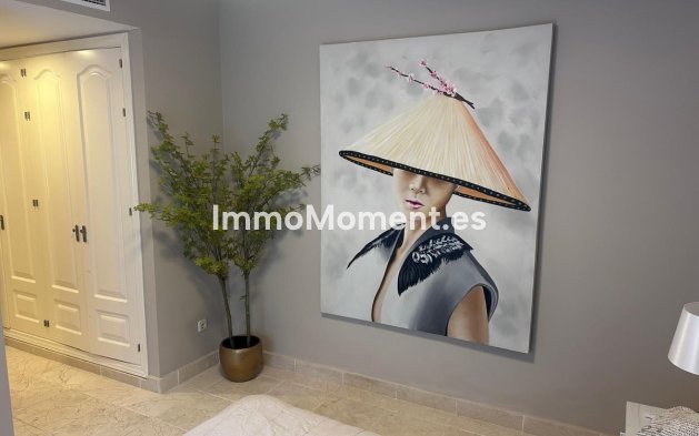 Resale - Apartment - Benahavís - Benahavís Centro