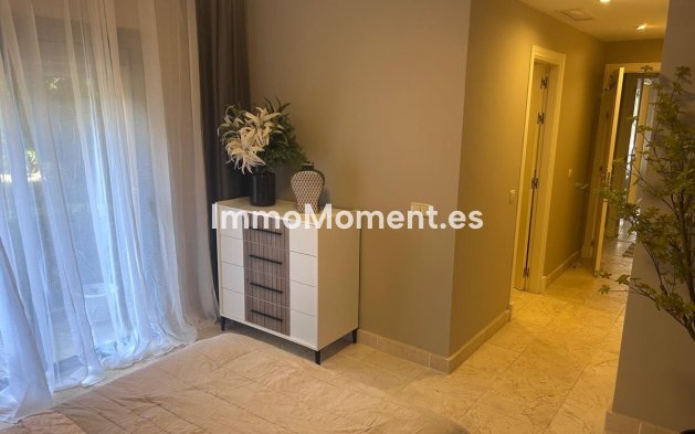 Resale - Apartment - Benahavís - Benahavís Centro