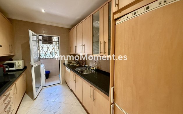 Revente - Appartement - Marbella - Elviria