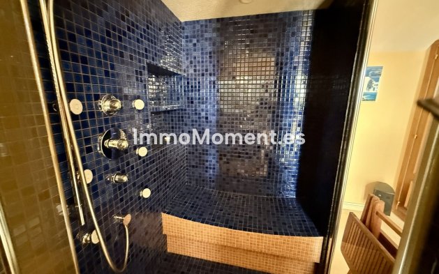 Resale - Villa - Marbella - Elviria