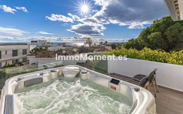 Revente - Villa - Marbella - Las Chapas