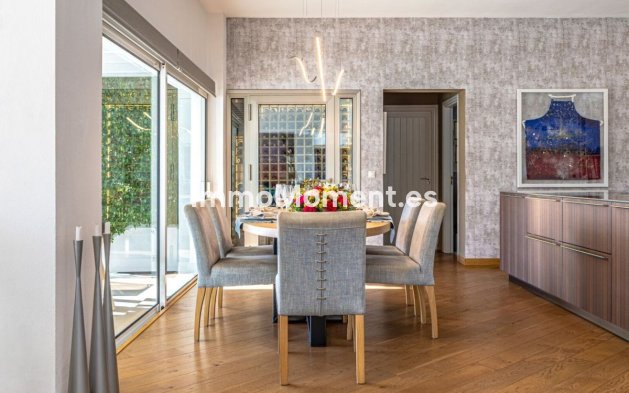 Revente - Villa - Marbella - Las Chapas