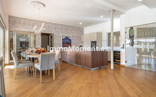 Revente - Villa - Marbella - Las Chapas