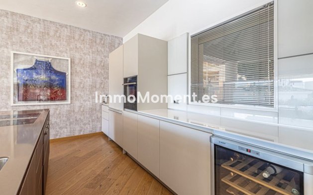 Revente - Villa - Marbella - Las Chapas