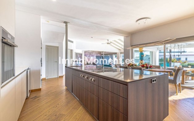 Revente - Villa - Marbella - Las Chapas